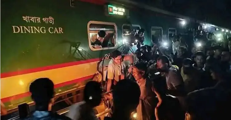 কালুরঘাট সেতুতে ট্রেন-অটোরিকশা-বাইক সংঘর্ষের ঘটনায় নিহত ১, আহত ৫