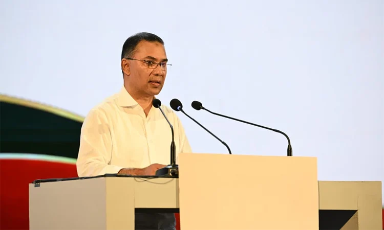 ব্যবসাবান্ধব পরিবেশের প্রতিশ্রুতি দিয়ে বিদেশি বিনিয়োগকারীদের আমন্ত্রণ প্রধানমন্ত্রীর