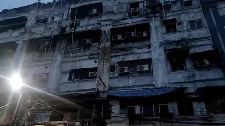 কলকাতার হোটেলে ভয়াবহ অগ্নিকান্ডে ৯ বাংলাদেশির মৃত্যু