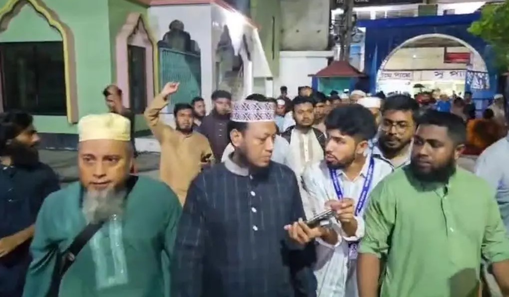 কুষ্টিয়ায় এমপি আমির হামজার গাড়িতে হামলার ঘটনায় থানায় এজাহার