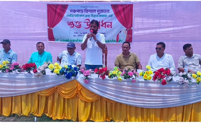 চালু হলো পুরাতন মোটরসাইকেলের হাট