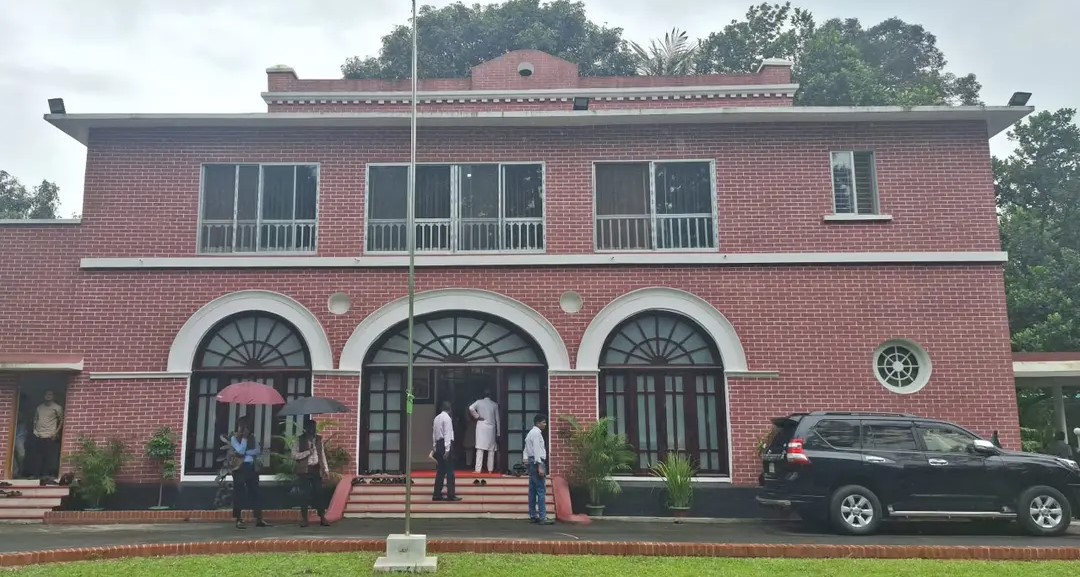 সংবাদপত্রের সম্পাদকদের সঙ্গে মতবিনিময় সভায় জামায়াত আমির ডা. শফিকুর রহমান