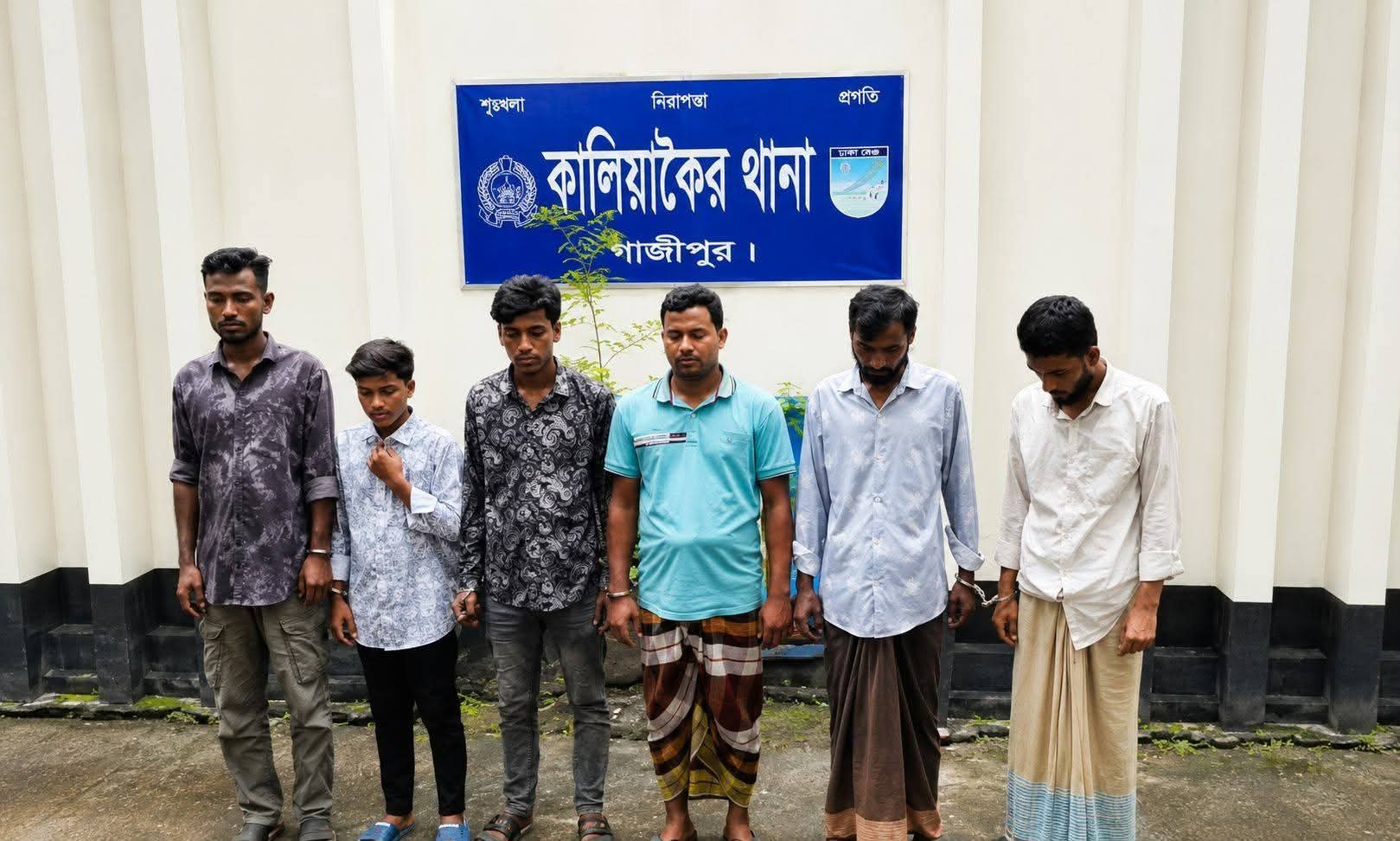 কালিয়াকৈর হাইটেক সিটিতে চুরি হওয়া তামার পাইপ ও তার উদ্ধারের ঘটনায় পুলিশের অভিযান
