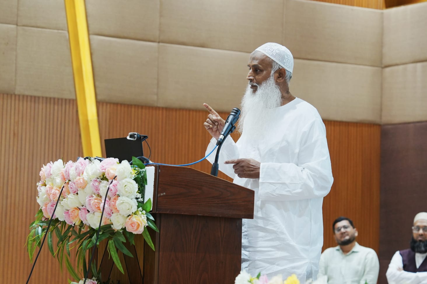 সরকারি মাধ্যমের হজ গাইড পুরস্কার প্রদান অনুষ্ঠানের দৃশ্য