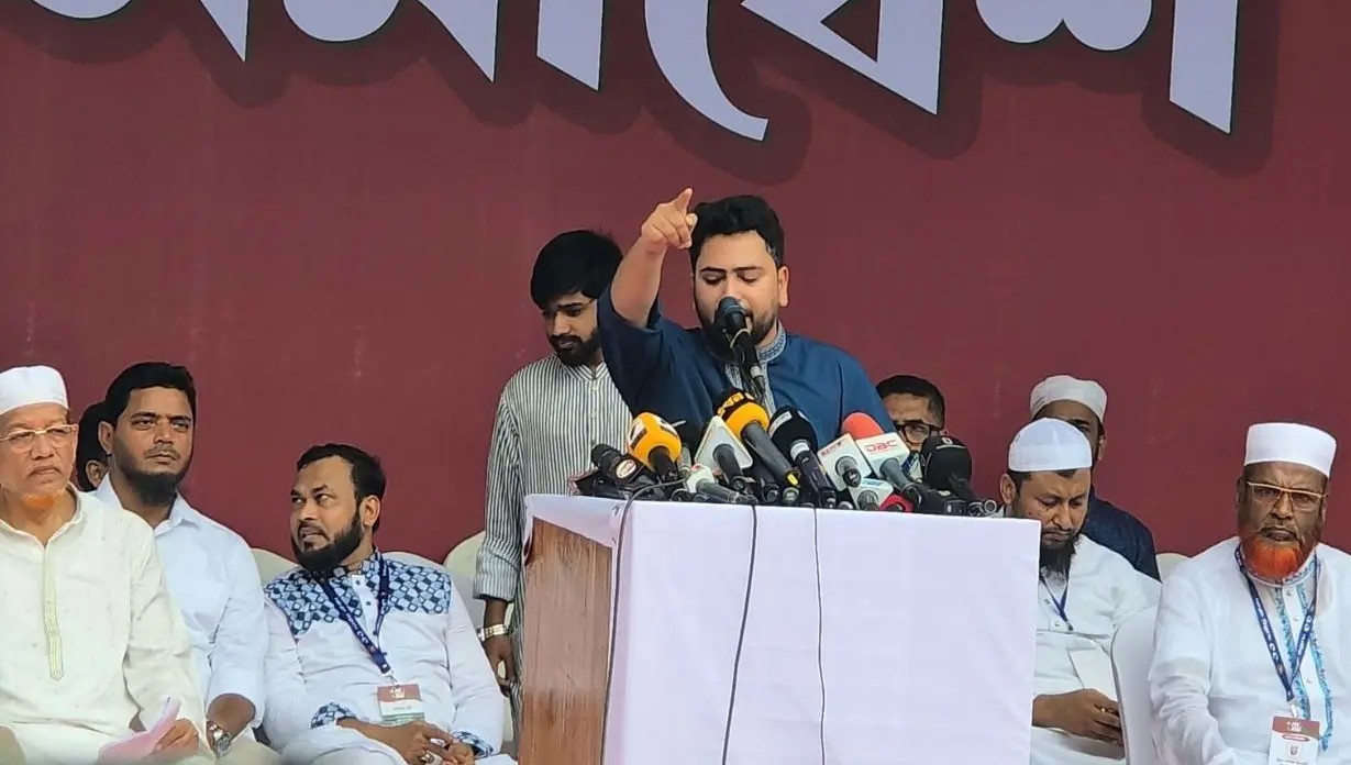 ঢাকা-চট্টগ্রাম লং মার্চে এনসিপি আহ্বায়ক নাহিদ ইসলামের বক্তব্য