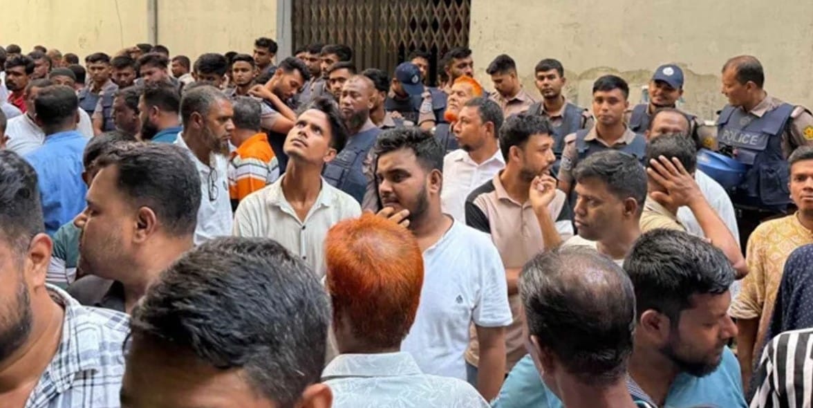 জাসদ কার্যালয়ে পুলিশের অভিযান