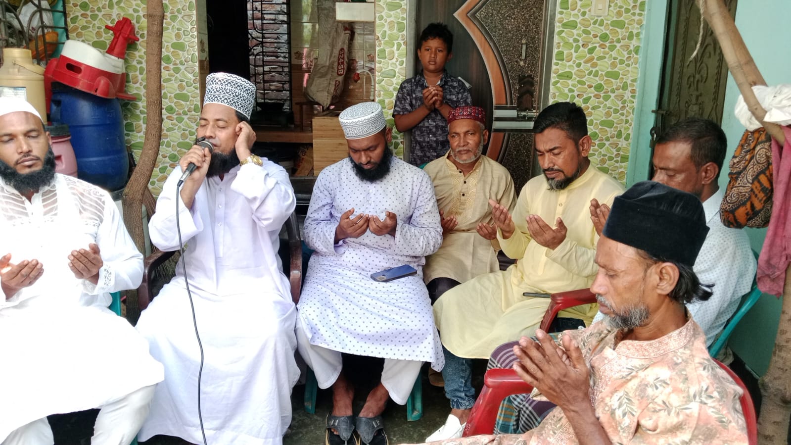 বন্দর সিএসডি এলাকায় খাজা ইসমাঈল চিশতীর ওরুশ উপলক্ষে দোয়া ও মিলাদ মাহফিল