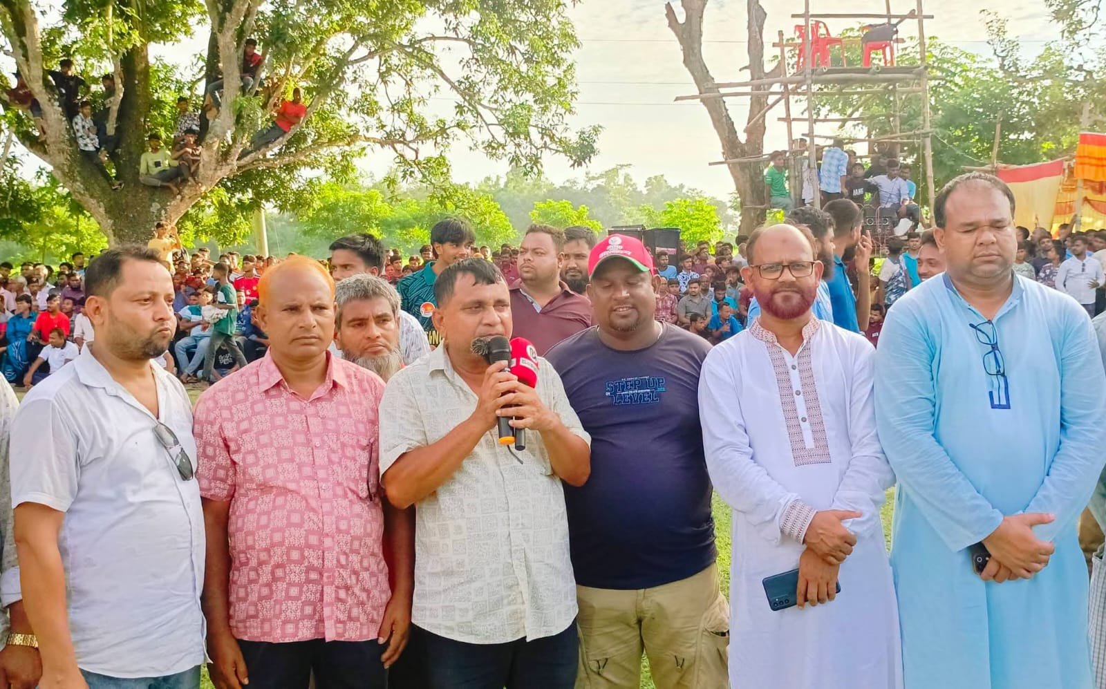 দিনাজপুর বীরগঞ্জে নারী স্মৃতি ফুটবল টুর্নামেন্ট অনুষ্ঠিত