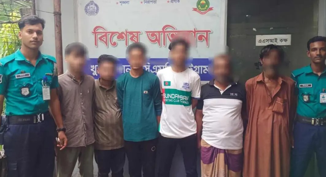 চট্টগ্রামের খুলশীতে নিষিদ্ধ আওয়ামী লীগের ছয়জন গ্রেপ্তার