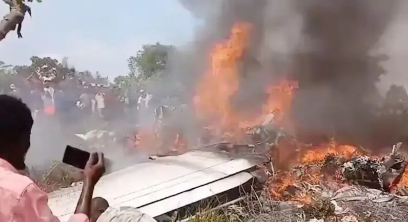 কঙ্গোর কেঙ্গেতে বিমান বিধ্বস্ত হয়ে ১৪ জন নিহত