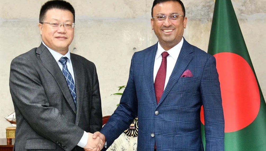 বাংলাদেশে দায়িত্ব শেষে চীনা রাষ্ট্রদূত ইয়াও ওয়েনের বিদায়ী সাক্ষাৎ