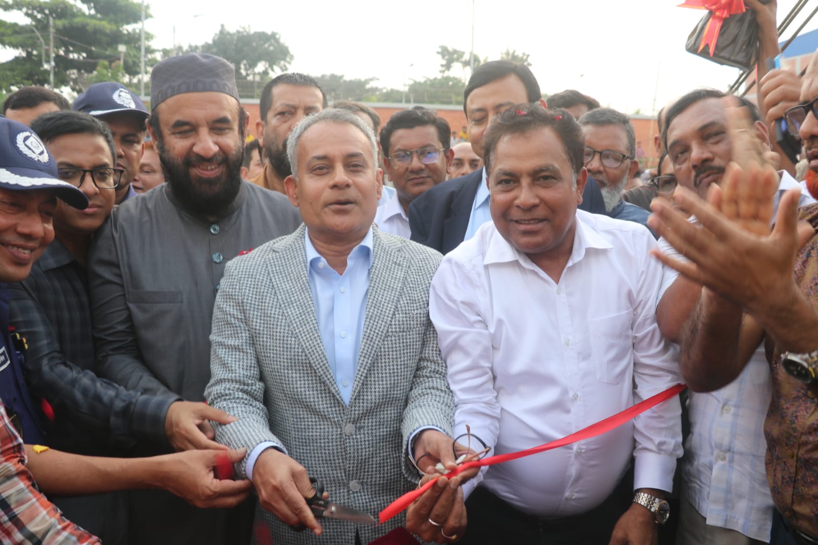 কাঁচপুর-ইলিশা সরাসরি ফেরি সার্ভিসের উদ্বোধন করছেন নৌপরিবহন মন্ত্রী শেখ রবিউল আলম