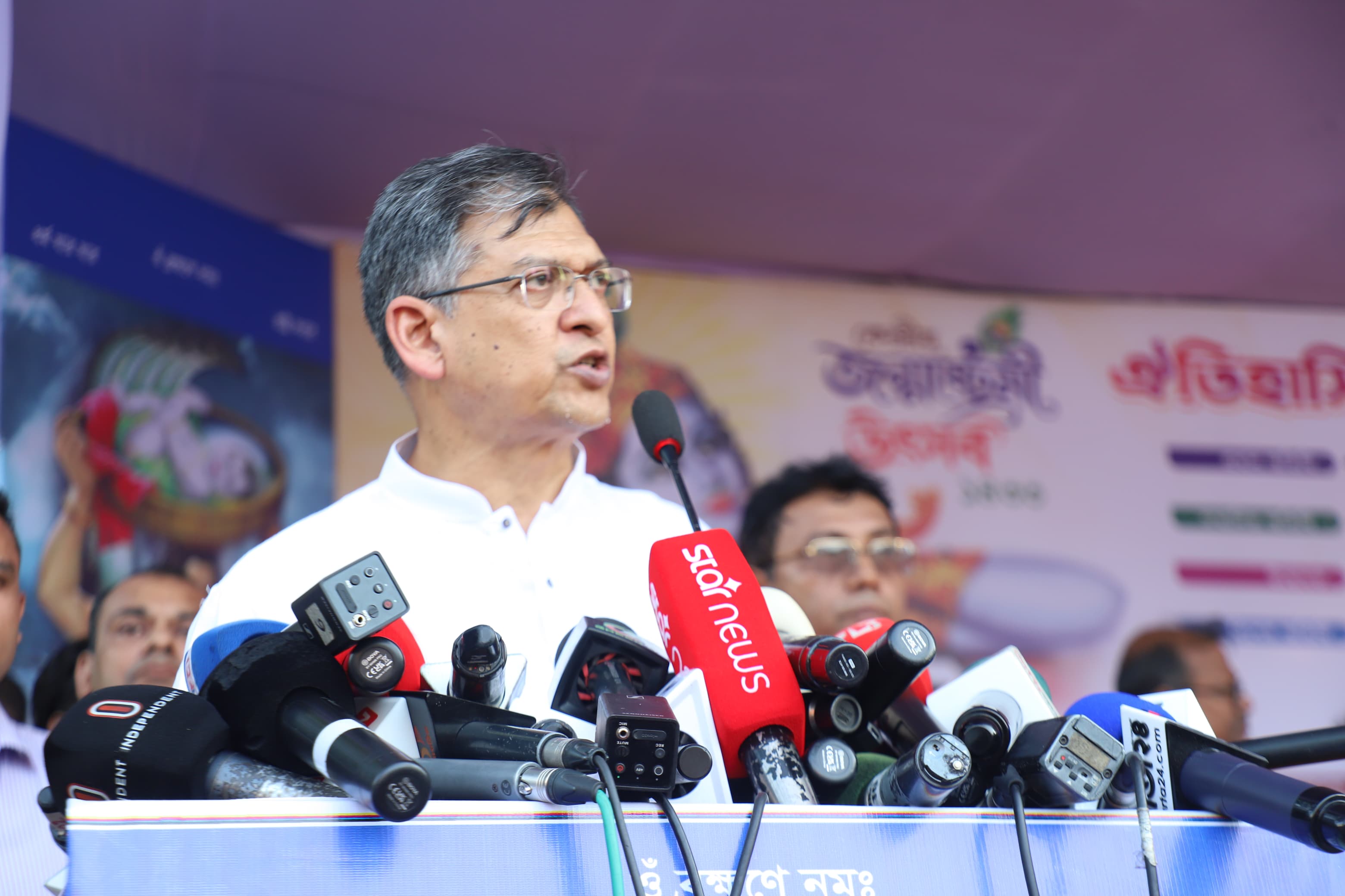 সংখ্যালঘু নয়, নাগরিক পরিচয়েই সবাই সমান অধিকার ভোগ করবে: স্বরাষ্ট্রমন্ত্রী