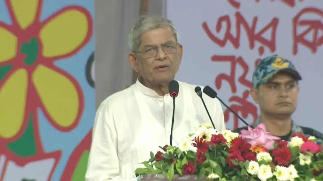 ঠাকুরগাঁও সরকারি বালক উচ্চ বিদ্যালয়ের মাঠে নাগরিক সংবর্ধনা অনুষ্ঠানে রাষ্ট্রপতি মির্জা ফখরুল ইসলাম আলমগীর