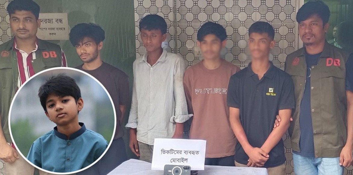 অপ্রতিম হত্যা মামলায় গ্রেপ্তার আসামিদের আদালতে হাজির করার দৃশ্য