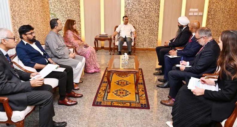  প্রধানমন্ত্রী তারেক রহমানের সঙ্গে কানাডার আন্তর্জাতিক উন্নয়নবিষয়ক প্রতিমন্ত্রী রণদীপ সরাইয়ের সৌজন্য সাক্ষাৎ।