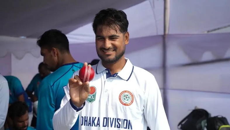 জাতীয় ক্রিকেট লিগে ব্যবহারের জন্য কোকাবুরা লাল বল