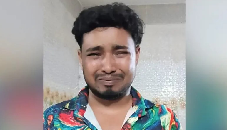 মোহাম্মদপুরে গ্রেপ্তার ‘মুখে ল’ গ্রুপের সদস্য মো. দিদার।