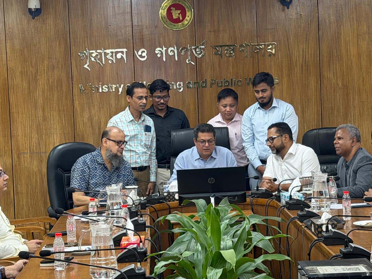 সরকারি বাসা বরাদ্দের অনলাইন ফলাফল প্রকাশ কার্যক্রমের উদ্বোধন করেন গৃহায়ন ও গণপূর্তমন্ত্রী জাকারিয়া তাহের।
