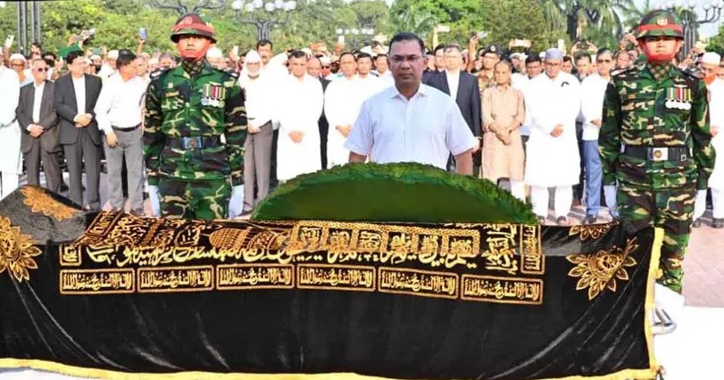 জাতীয় সংসদ ভবন প্রাঙ্গণে আব্দুল হাই সিকদারের জানাজায় প্রধানমন্ত্রী তারেক রহমান