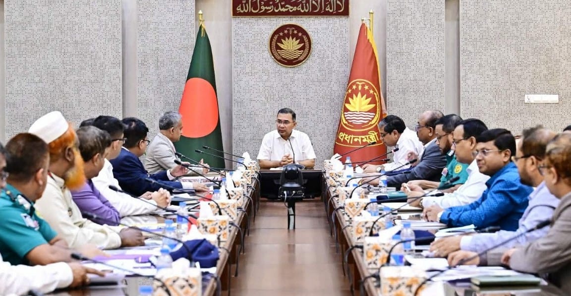 ঢাকার গণপরিবহন ব্যবস্থাপনা নিয়ে প্রধানমন্ত্রীর সভাপতিত্বে বৈঠক