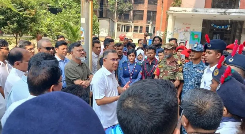  ঢাকার বায়ুদূষণ রোধে নিমগাছ রোপণের আহ্বান জানাচ্ছেন প্রধানমন্ত্রী তারেক রহমান