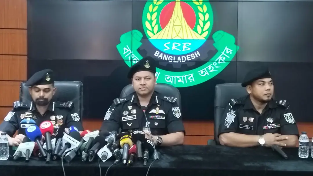 অস্ত্রের তথ্য দিন, আইনি ঝামেলা ছাড়াই পুরস্কার : এসআরবি