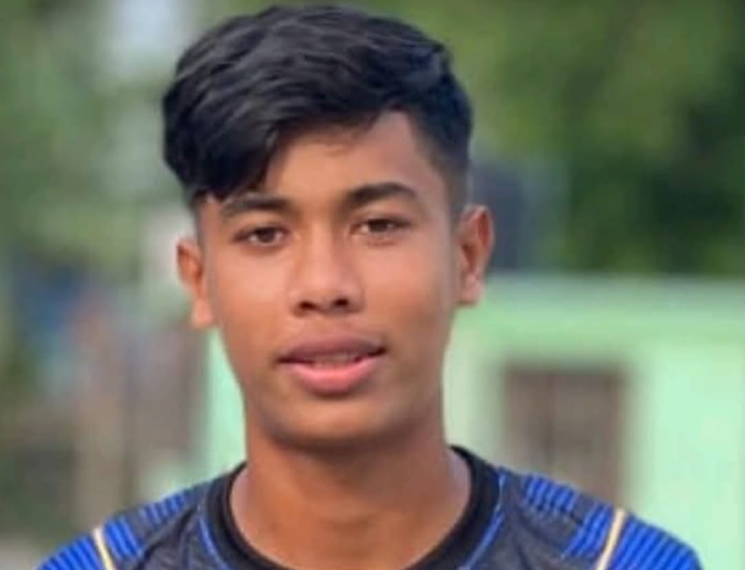 বরিশালে মুমূর্ষু অবস্থায় পাঠানো হলো কিশোর রাহিমকে, ফুটবল খেলাকে কেন্দ্র করে ছুরিকাঘাতের অভিযোগ