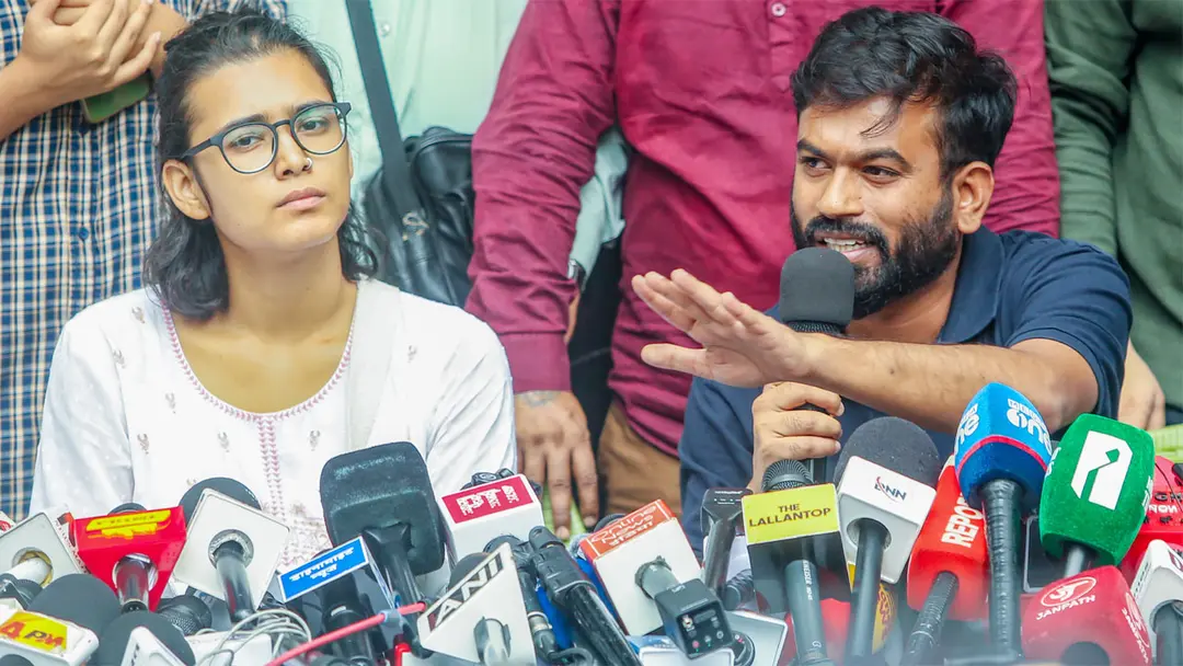 ‘প্রতিরোধমূলক গ্রেপ্তার’ অভিজিৎ, মুক্তি পেলেন নেহা বোরা